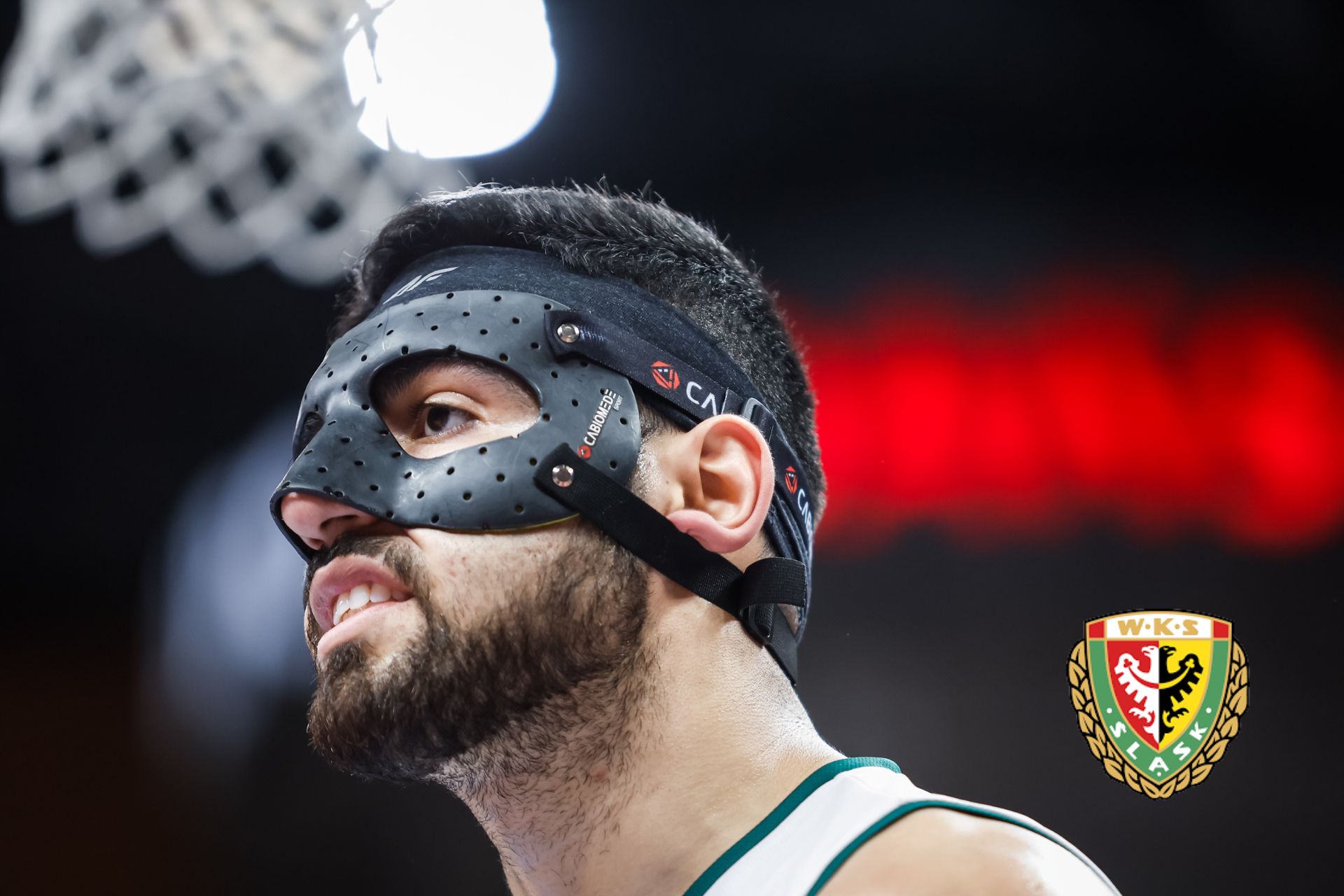MASK BASED ON A FACE SCAN FOR KEREM KANTER OF WKS ŚLĄSK WROCŁAW
