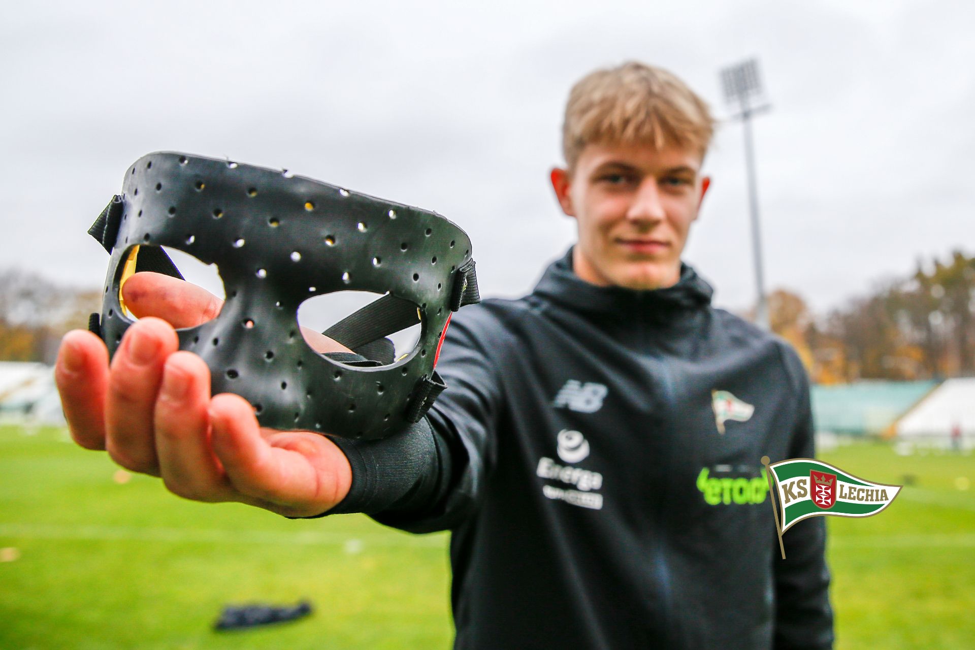 PROTECTIVE MASK FOR FILIP KOPERSKI FROM LECHIA GDAŃSK